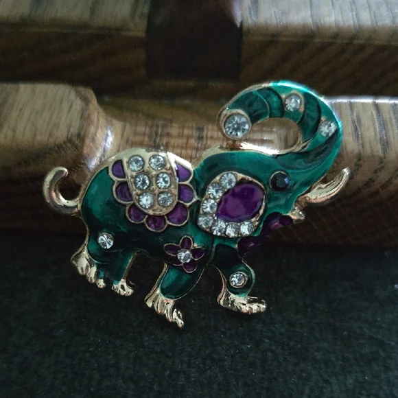 Green and Purple Elephant Brooch Pin with Crystals - Picture 1 of 3